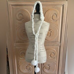 Anthropologie Chunky Cable-Knit Rhinestone White Pom Pom Scarf or Shawl NWT OS